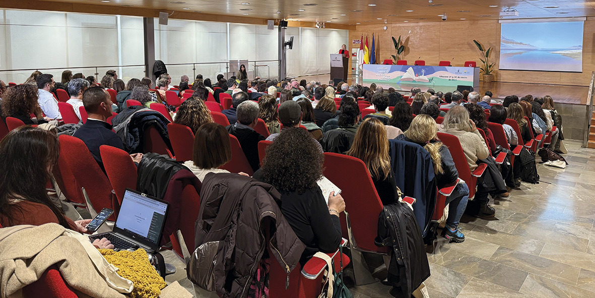 Como en ediciones anteriores, el Encuentro contó con una nutrida participación de personas relacionadas con los distintos sectores implicados en la educación ambiental.