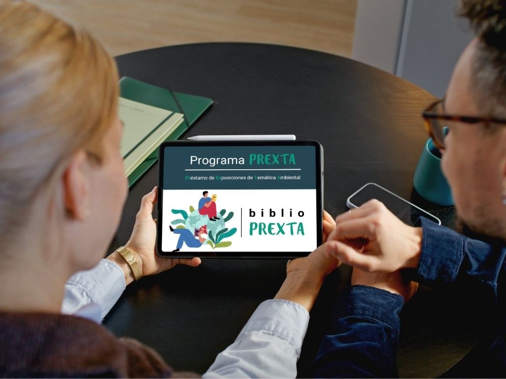 imagen personas viendo programas PREXTA