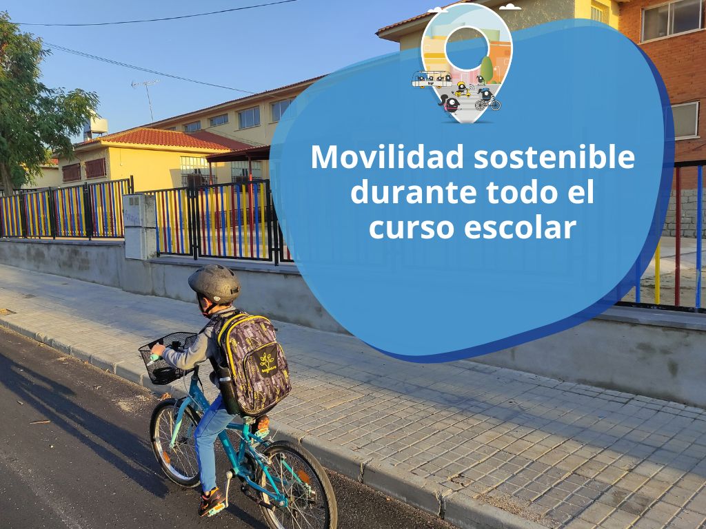 foto niño en bici al colegio