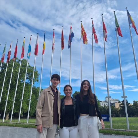 Fotografía de lños alumnos castellanomanchegos que fueron a Bruselas