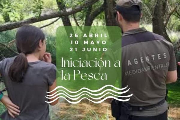 foto agente y niña